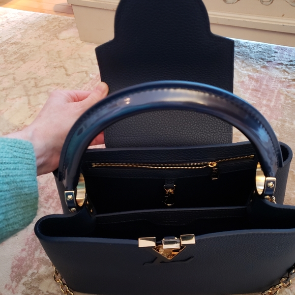 * SOLD *  Louis Vuitton Capucines MM - retail $9800 - new - Picture 3 of 14